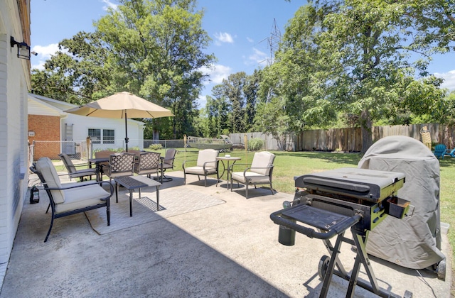 3428 Plaza Ln, North Charleston, SC 29420 - view of patio featuring outdoor dining space