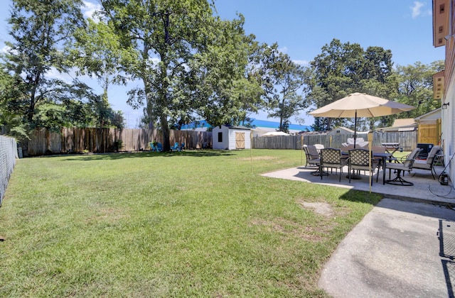 3428 Plaza Ln, North Charleston, SC 29420 - view of yard with a patio area