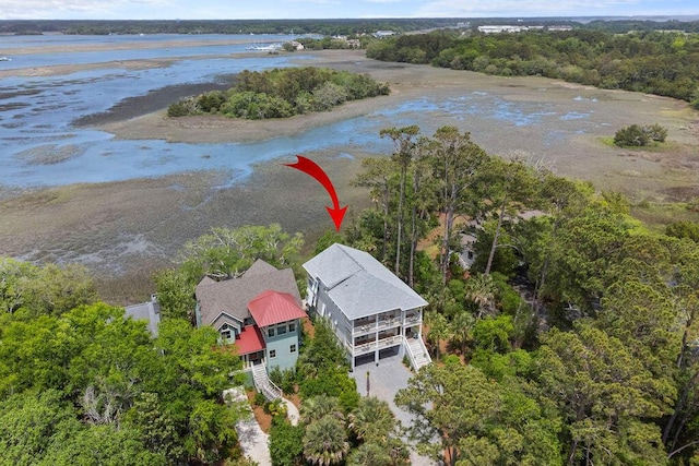 bird's eye view with a water view