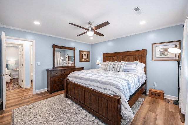 bedroom featuring light wood-style flooring, baseboards, recessed lighting, crown molding, and ceiling fan