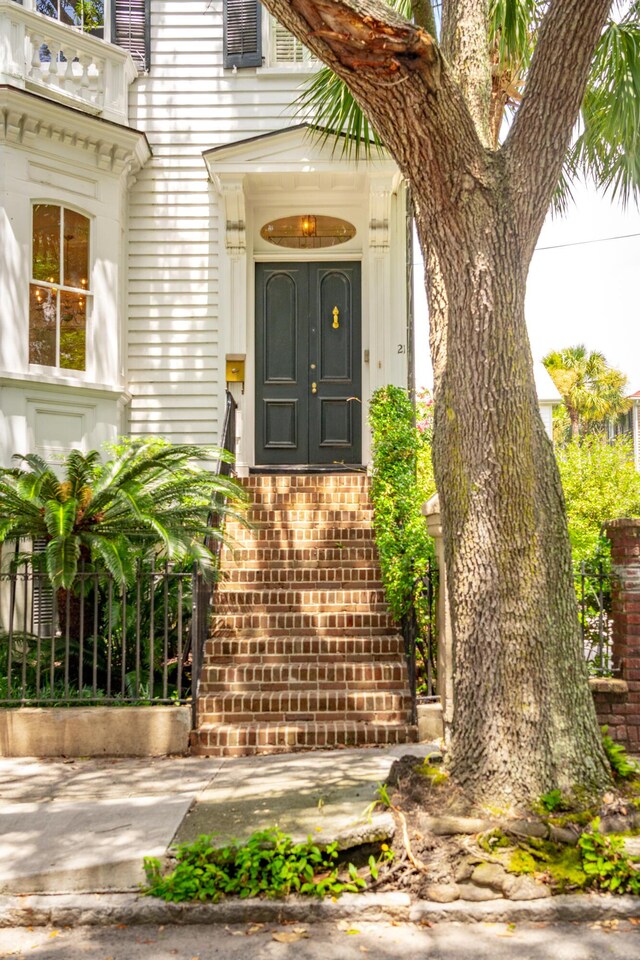 view of property entrance