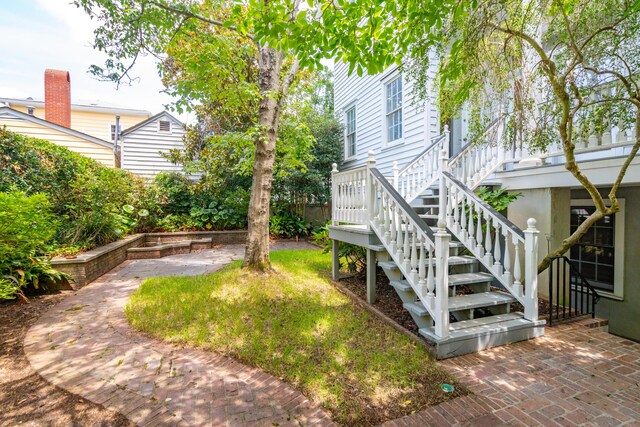 view of yard with a patio