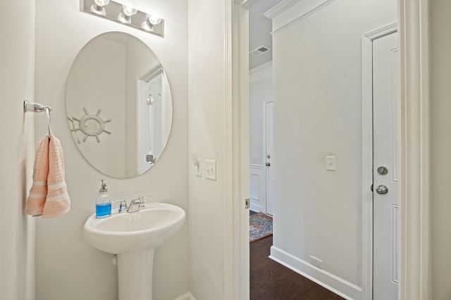 310 Silent Bluff Dr, Summerville, SC 29486 - bathroom featuring visible vents, baseboards, and wood finished floors
