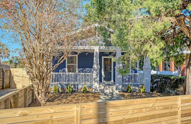 view of front of house with a porch