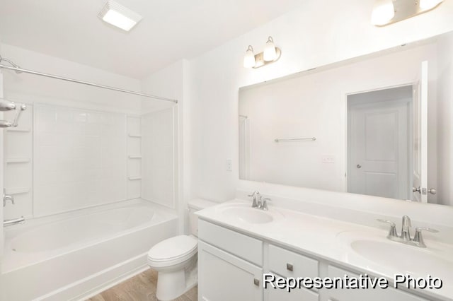 1219 Homecoming Blvd Unit Cc1-27, Ravenel, SC 29470 - full bath featuring double vanity, wood finished floors, and shower / tub combination