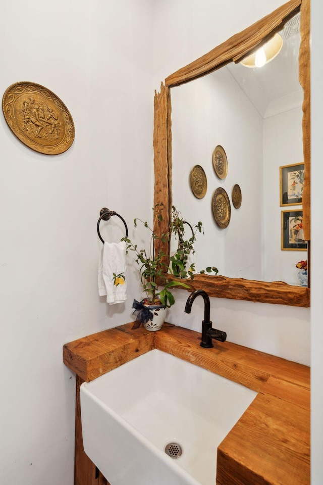 1809 Rushland Grove Ln, Johns Island, SC 29455 - bathroom featuring a sink