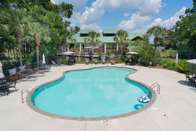 1809 Rushland Grove Ln, Johns Island, SC 29455 - community pool featuring a patio