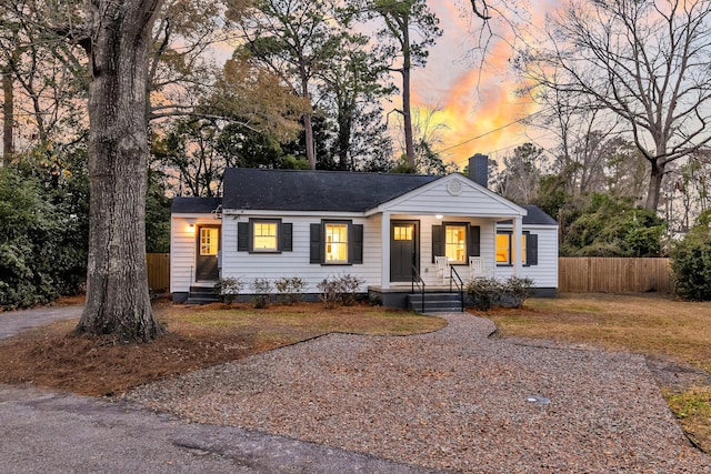 view of front of property featuring a porch