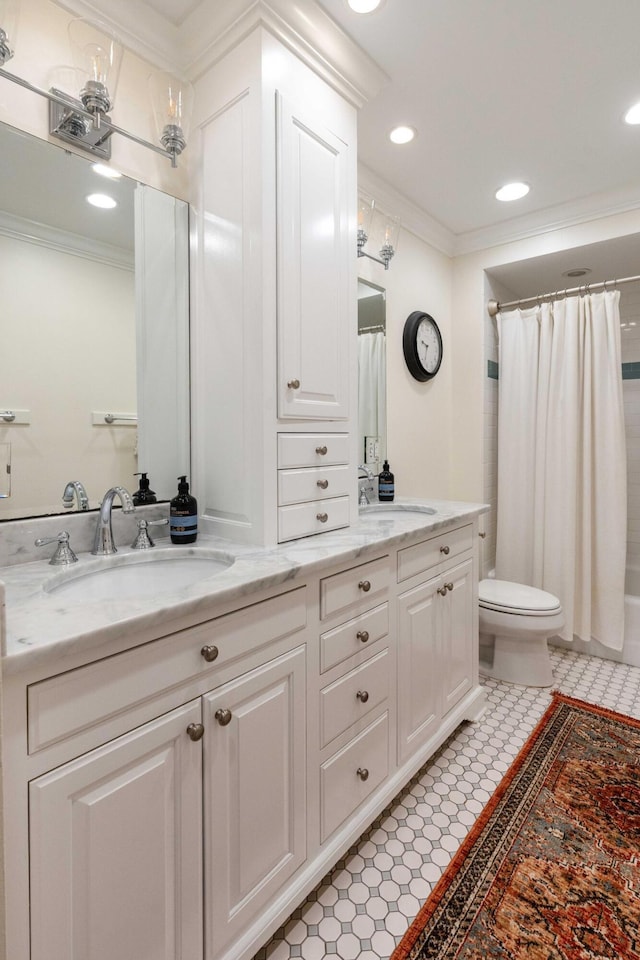 509 Klein St, Mount Pleasant, SC 29464 - full bath with double vanity, crown molding, and recessed lighting