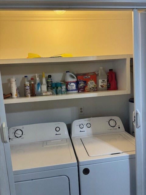 1089 Charles Dr, Manning, SC 29102 - washroom with washing machine and dryer