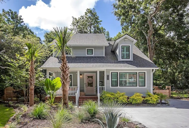 view of front of home with covered porch