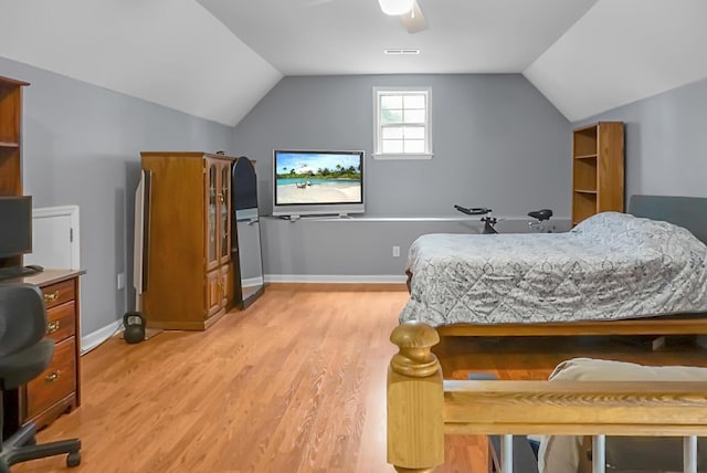 652 Spinner Cir, Mount Pleasant, SC 29464 - bedroom featuring lofted ceiling, light wood-style flooring, an office area, and ceiling fan