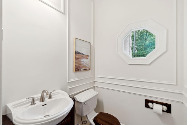 125 Drayton Dr, Summerville, SC 29483 - bathroom featuring toilet and a sink
