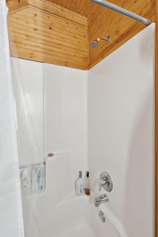 125 Drayton Dr, Summerville, SC 29483 - full bathroom with wood ceiling and bathing tub / shower combination