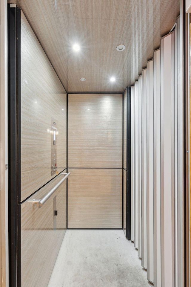 125 Drayton Dr, Summerville, SC 29483 - elevator featuring recessed lighting