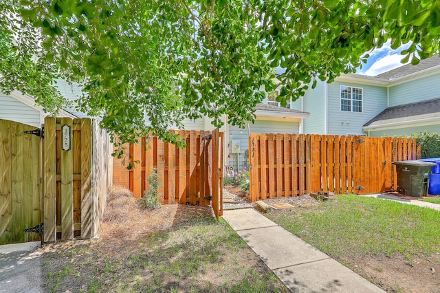 1723 Brittlebush Ln, Johns Island, SC 29455 - view of yard featuring a gate