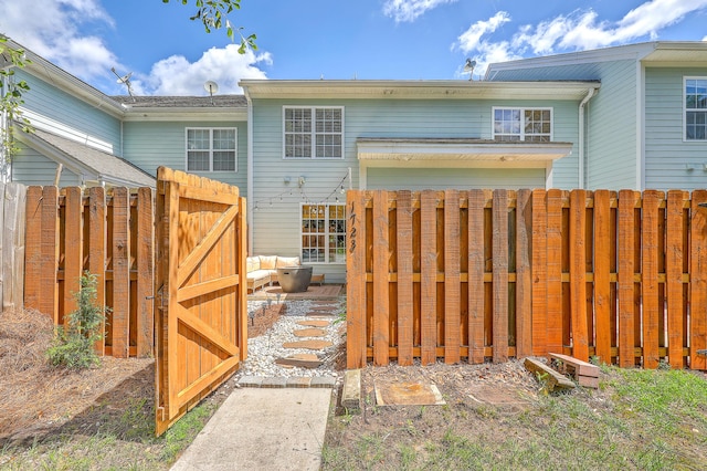 1723 Brittlebush Ln, Johns Island, SC 29455 - back of property with a gate