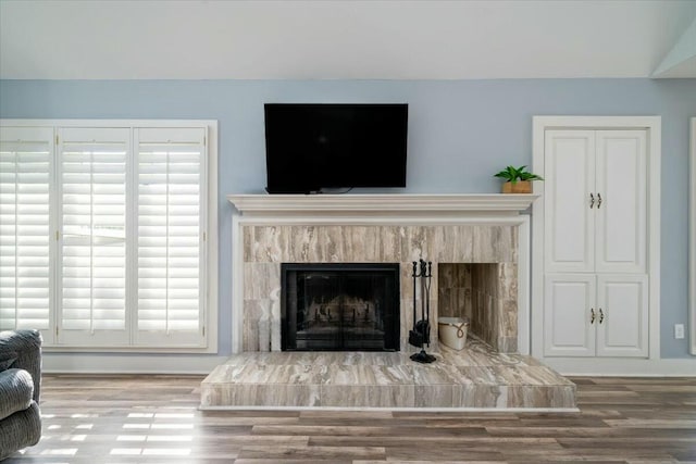 interior details featuring hardwood / wood-style floors