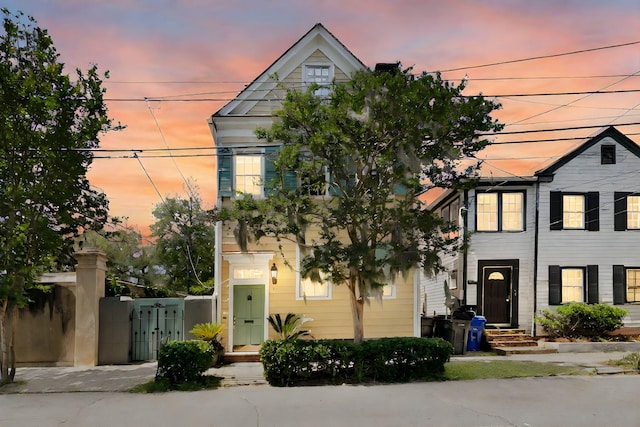 view of front of house