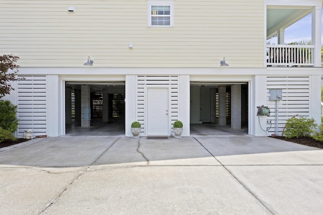1216 Rivers Reach Dr, Charleston, SC 29492 - entrance to property with concrete driveway