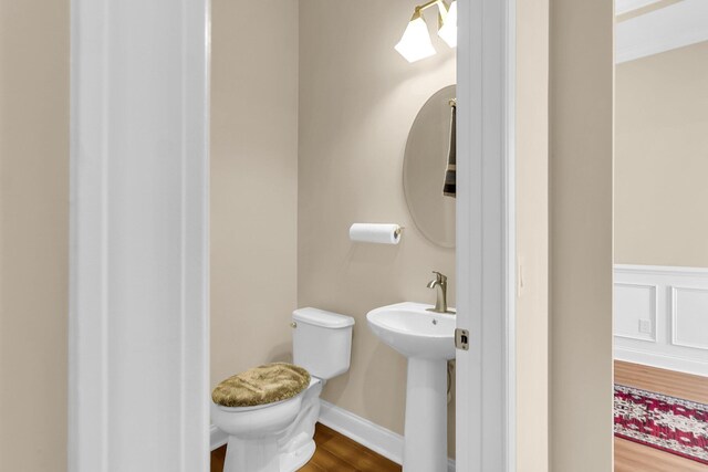 522 Tidewater Chase Ln, Summerville, SC 29486 - half bath with toilet and wood finished floors
