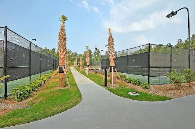 522 Tidewater Chase Ln, Summerville, SC 29486 - surrounding community with fence and a tennis court