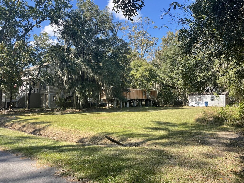 3670 Hilton Dr, Johns Island, SC 29455