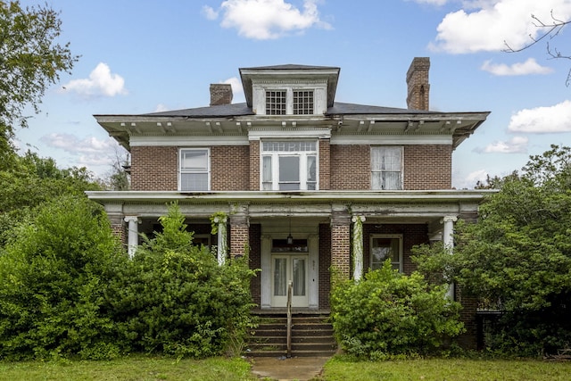 italianate house with a porch