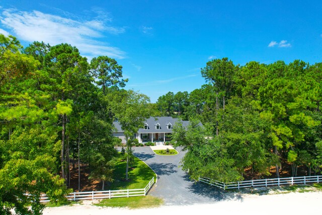 view of front of property