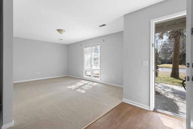 empty room featuring carpet