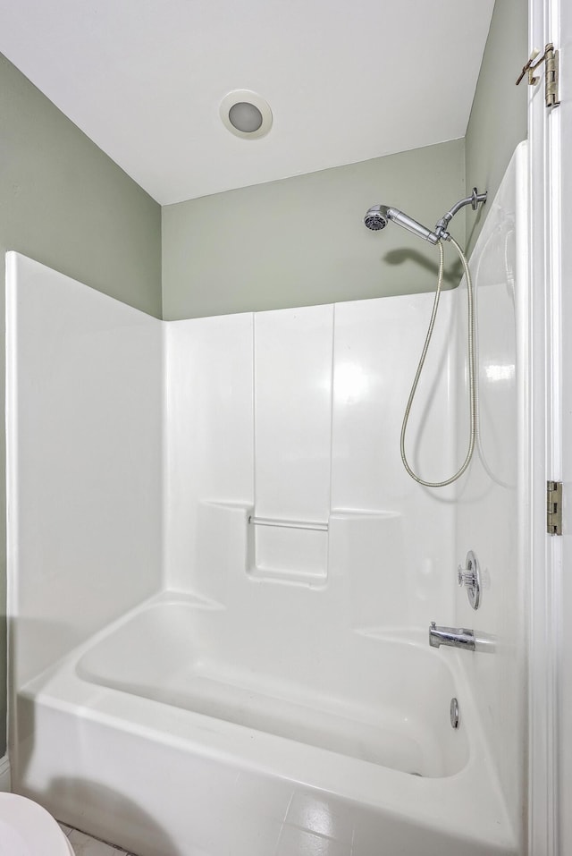 109 Waveney Cir, Goose Creek, SC 29445 - bathroom featuring shower / washtub combination and toilet