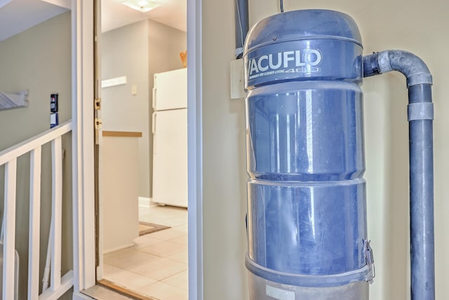 109 Waveney Cir, Goose Creek, SC 29445 - detailed view of freestanding refrigerator and a central vacuum unit
