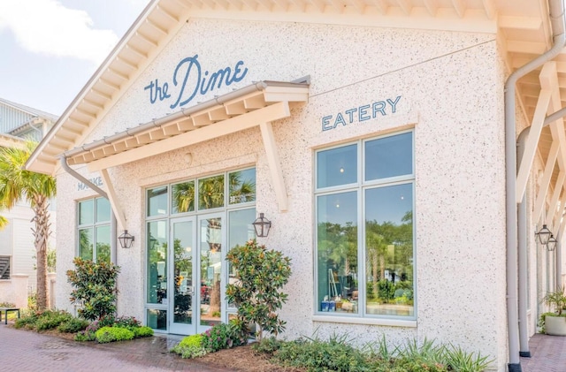 300 Bucksley Ln Unit 102, Charleston, SC 29492 - entrance to property featuring french doors and stucco siding