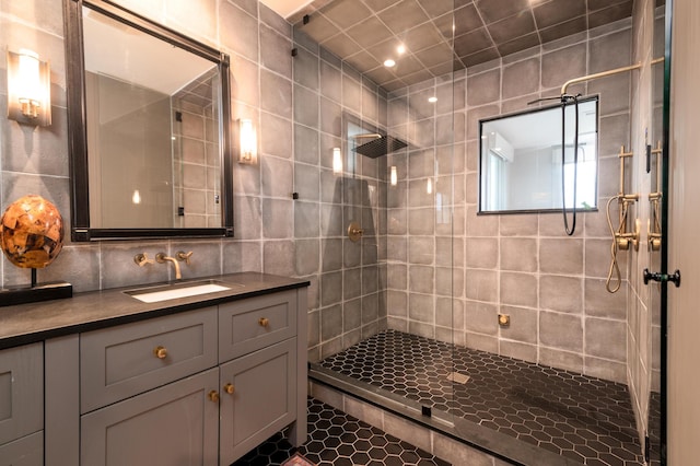 1646 Marsh Harbor Ln, Mount Pleasant, SC 29464 - full bath featuring tiled shower, vanity, decorative backsplash, and tile patterned flooring