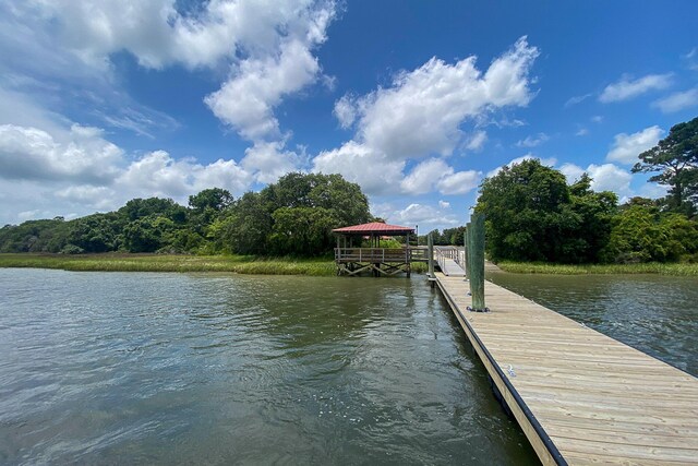 2940 Anchor Watch Dr, Wadmalaw Island, SC 29487
