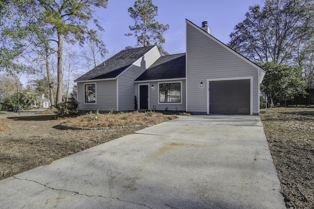 view of front facade with a garage