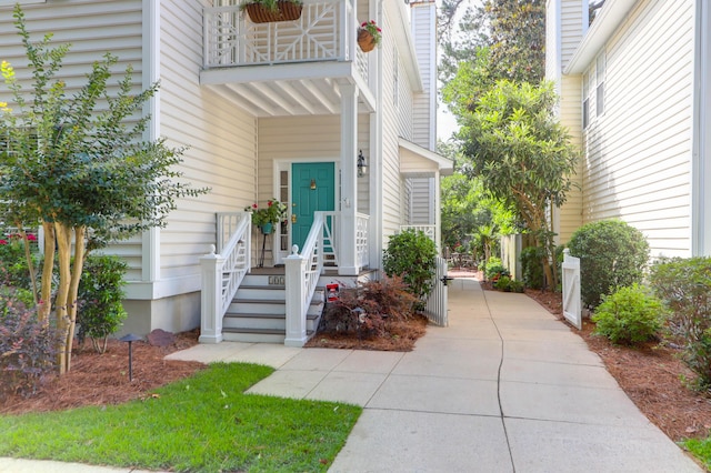 1025 Mathis Ferry Rd, Mount Pleasant, SC 29464 - entrance to property featuring a balcony