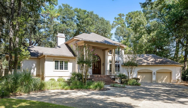 view of front facade featuring a garage