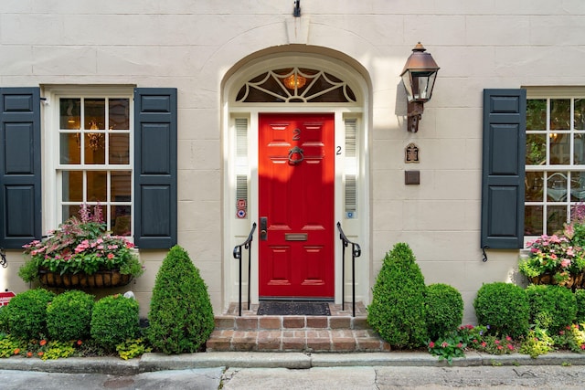 2 Bedons Aly, Charleston, SC 29401 - entrance to property with concrete block siding