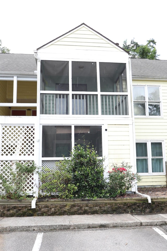 403 Sunny Side Way, Summerville, SC 29485 - view of side of home featuring a sunroom