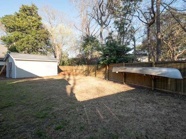 view of yard featuring a fenced backyard