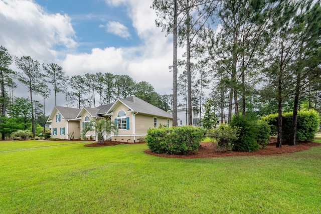 287 Commonwealth Rd, Mount Pleasant, SC 29466 - exterior space with a front lawn and crawl space