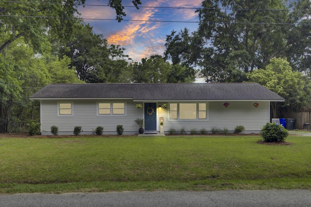 1515 Mulberry St, Charleston, SC 29407 - ranch-style home with a front yard