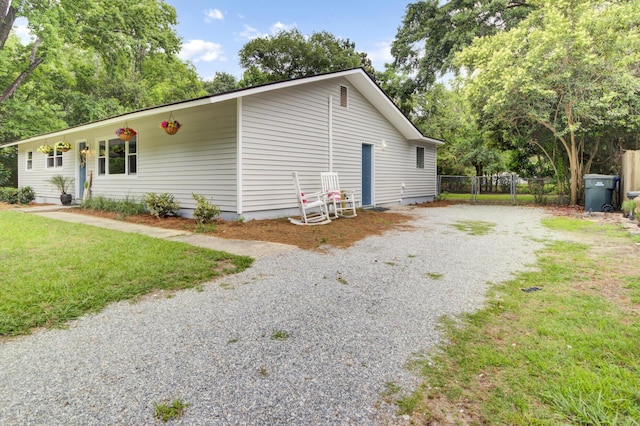 1515 Mulberry St, Charleston, SC 29407 - view of front of property featuring driveway