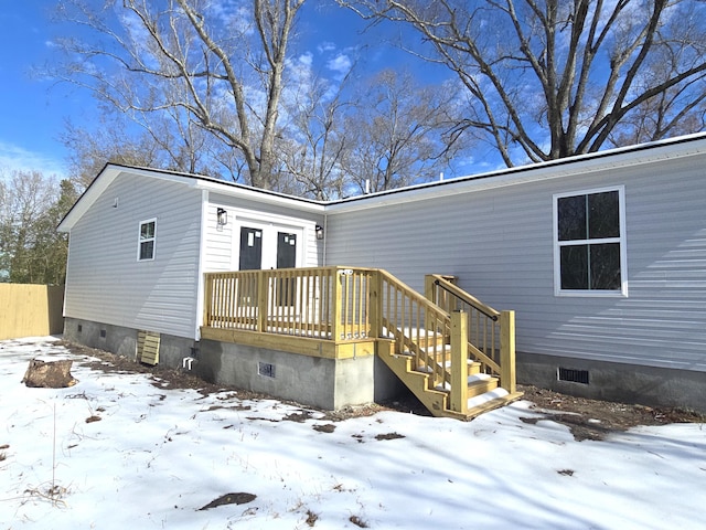 exterior space with crawl space