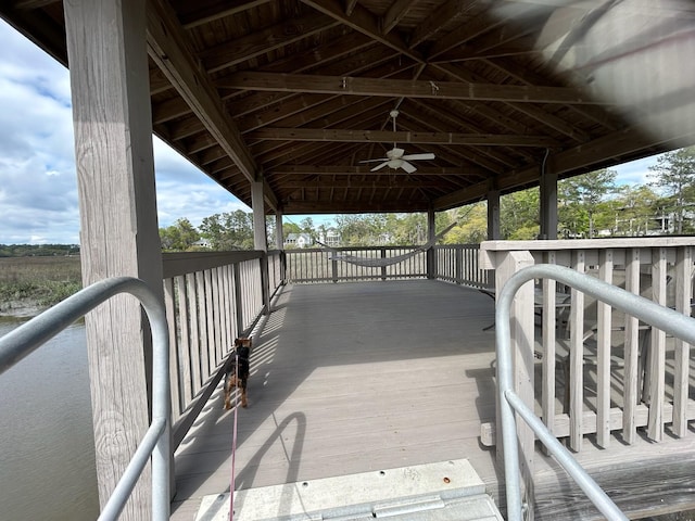 deck with ceiling fan