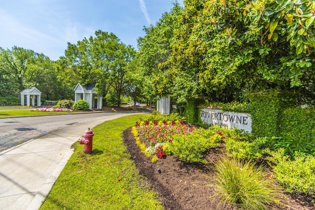 2301 N Creek Dr, Mount Pleasant, SC 29466 - view of community sign