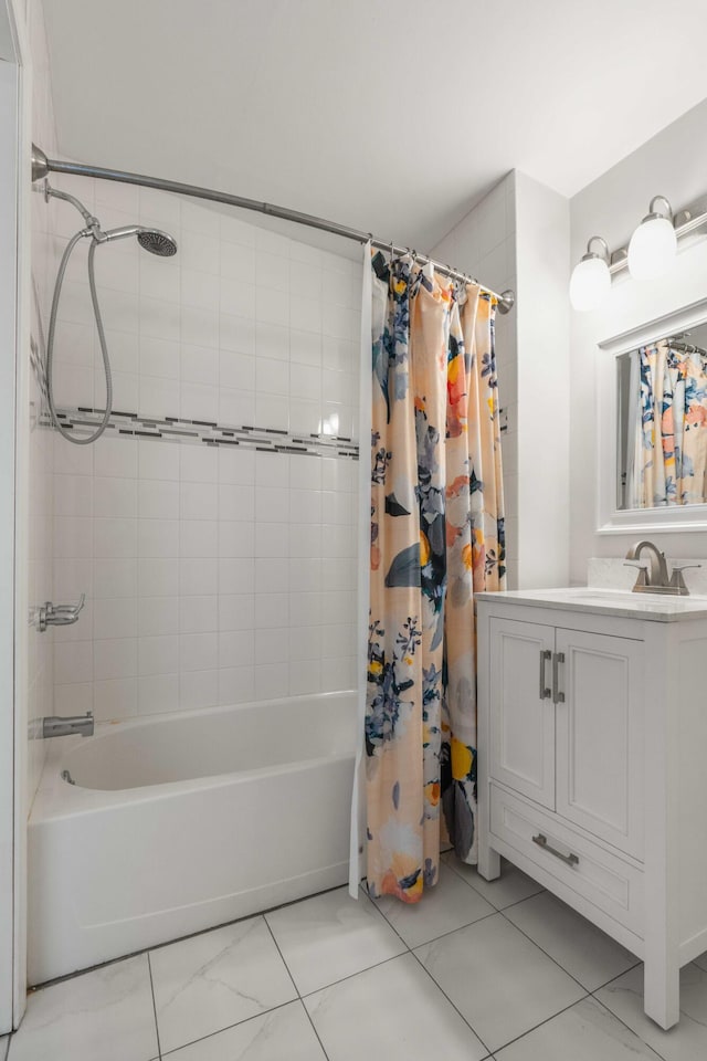 814 Rutledge Ave, Charleston, SC 29403 - full bath with shower / tub combo and vanity
