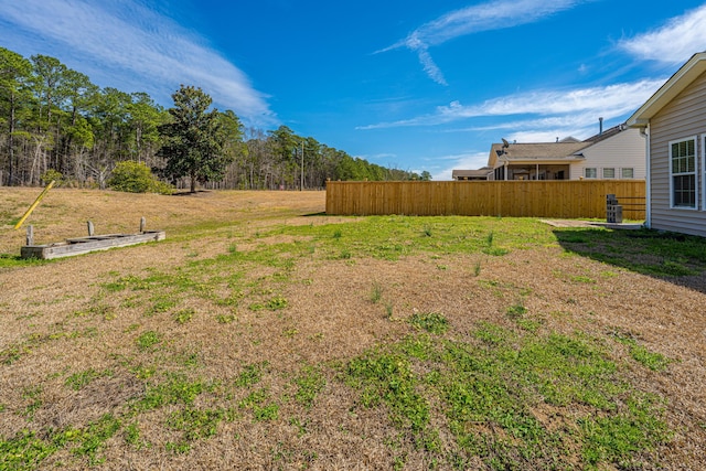 view of yard featuring fence