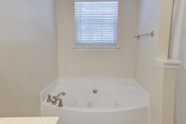 5105 Parrum Ct, Summerville, SC 29485 - full bath featuring a tub with jets